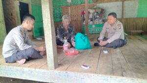 Bhabinkamtibmas Polsek Saketi Bripka Jaenal Laksanakan Sambang dan Himbauan Kamtibmas di Desa Cibaran 1 IMG 20240503 WA0120