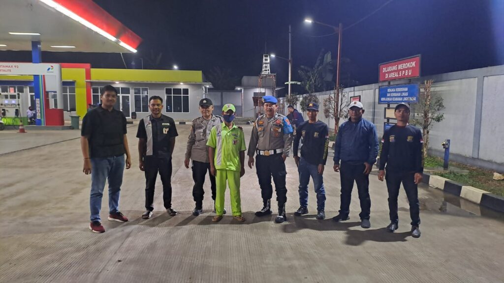 Polsek Mandalawangi Melaksanakan Patroli untuk Pencegahan Gangguan Kamtibmas dan 3C 6 WhatsApp Image 2023 10 08 at 08.58.11