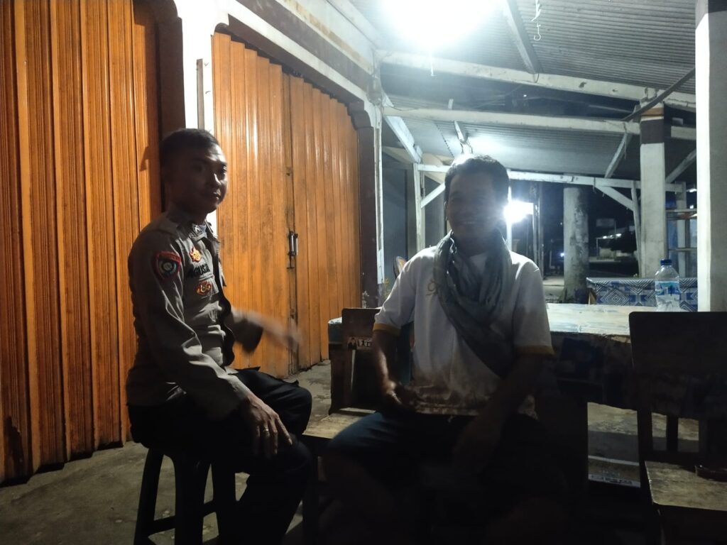 Polsek Panimbang Rutin Gelar Patroli KRYD Malam Hari untuk Jaga Kamtibmas 10 WhatsApp Image 2024 06 11 at 23.52.01