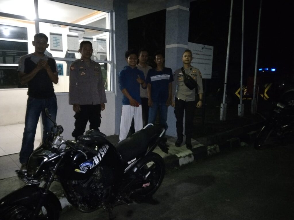 Polsek Cadasari Gelar Kontrol SPBE di Malam Hari untuk Jaga Keamanan 10 WhatsApp Image 2024 06 12 at 09.54.06