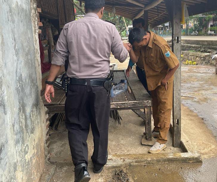 Bhabinkamtibmas Polsek Bojong Polres Pandeglang Sambangi Warga Binaan untuk Berikan Edukasi Bijak Bermedia Sosial Menjelang Pilkada 2024 6 WhatsApp Image 2024 06 13 at 13.57.59