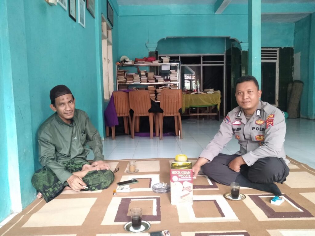 Pererat Silaturahmi Polsek Menes Rutin Sambangi Tokoh Agama 5 WhatsApp Image 2024 07 29 at 13.24.31
