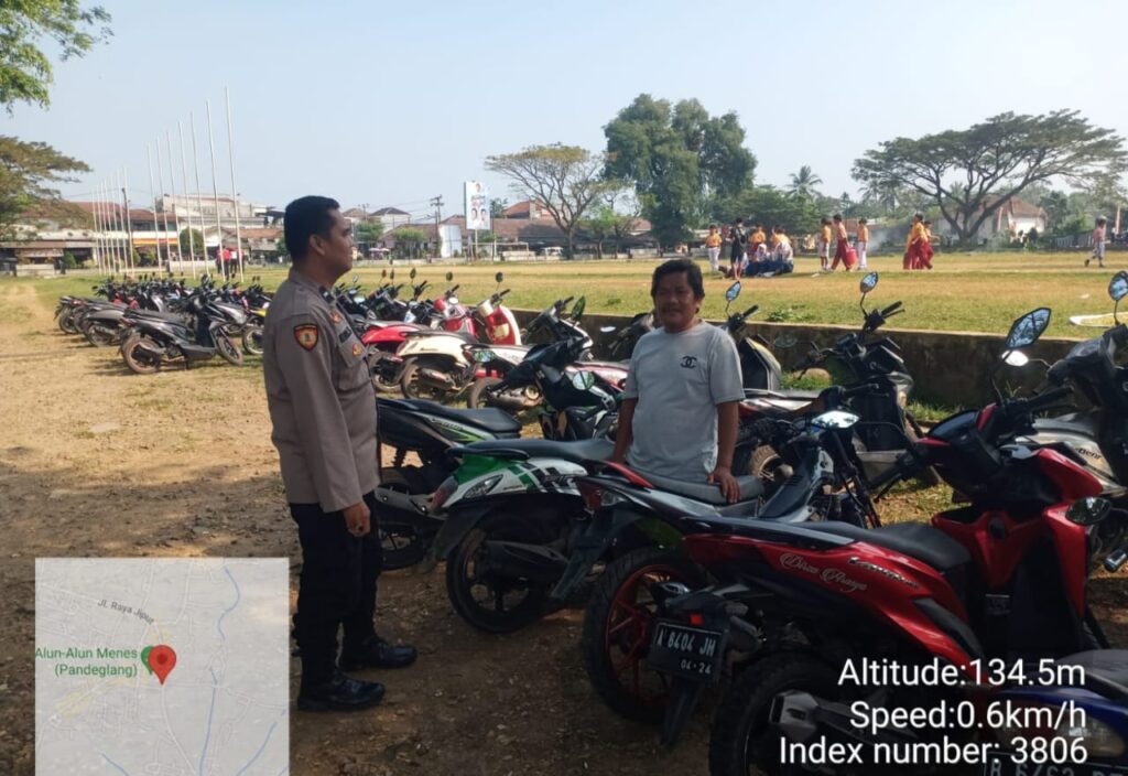 Antisipasi Curanmor, Polsek Menes Edukasi Petugas Parkir 9 WhatsApp Image 2024 07 29 at 15.54.14