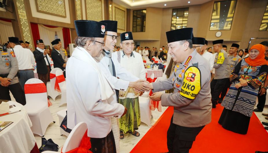 Safari Ramadan, Kapolri Pererat Silaturahmi Dengan Ulama Hingga Tokoh Masyarakat 7 gfvs