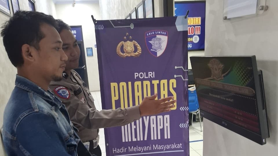 Satlantas Polres Pandeglang Laksanakan Pelayanan Prima kepada Pemohon SIM 10 WhatsApp Image 2026 01 20 at 09.12.37